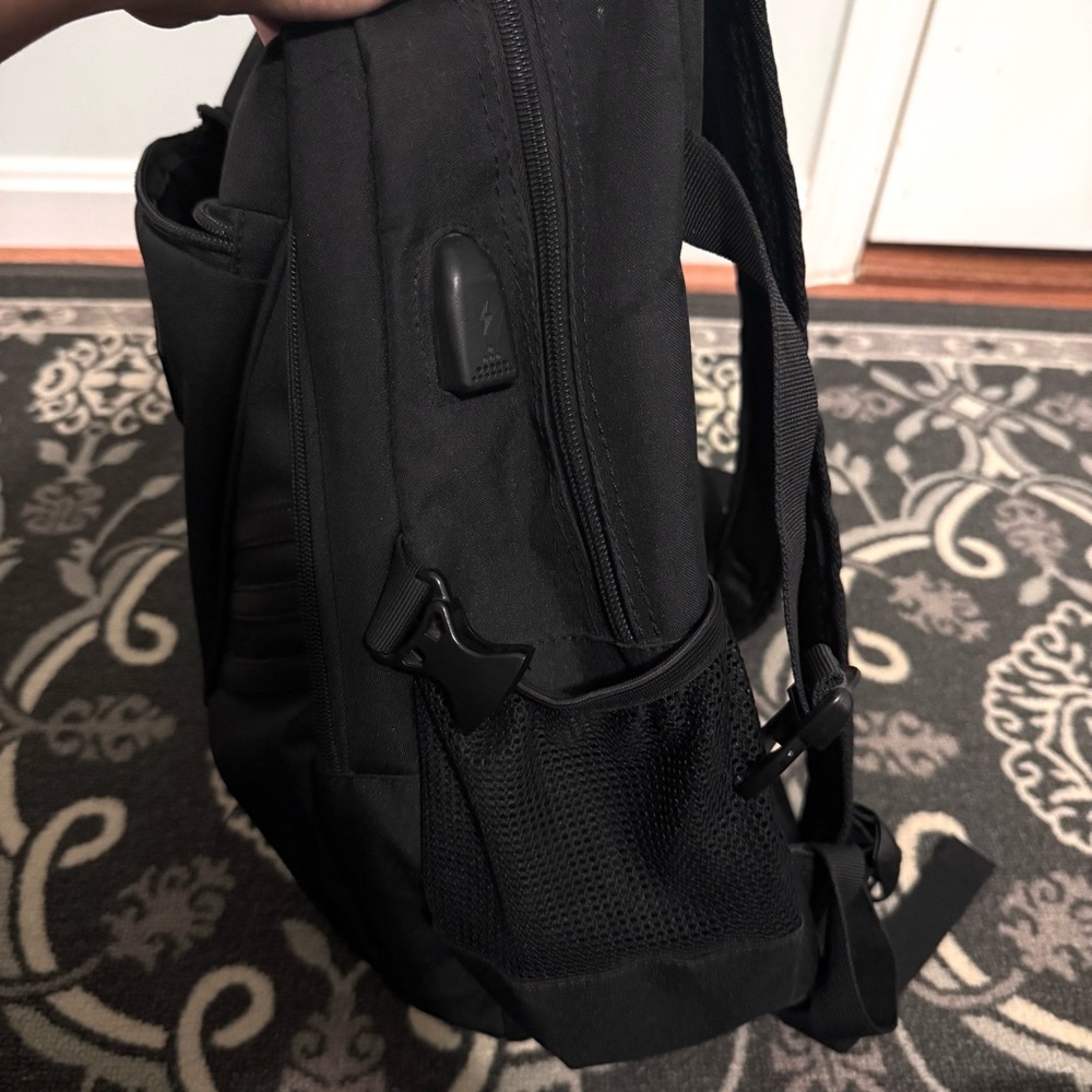 Kolako Backpack - Picture 5 of 6